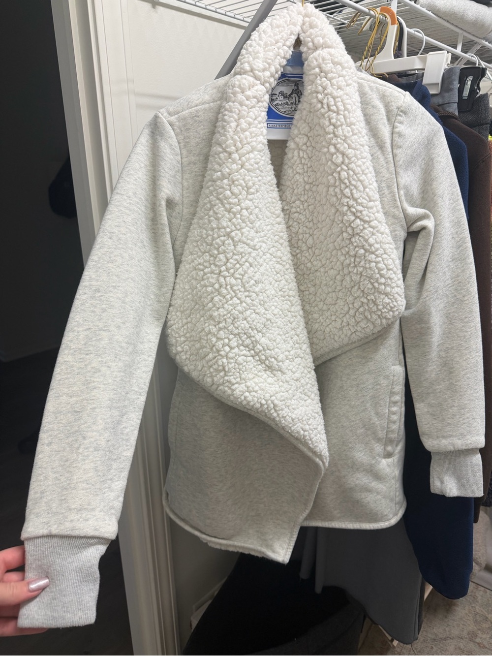 Abercrombie Sherpa lined layer